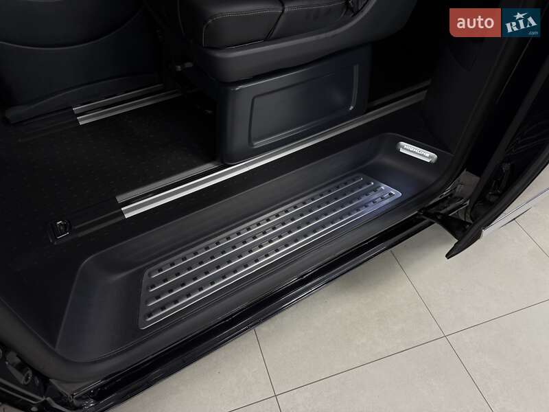 Минивэн Volkswagen Multivan 2024 в Тернополе фото 47 Минивэн Volkswagen Multivan 2024 в Тернополе