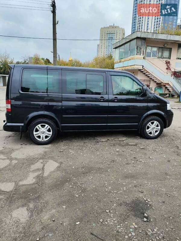 Минивэн Volkswagen Multivan 2008 в Киеве