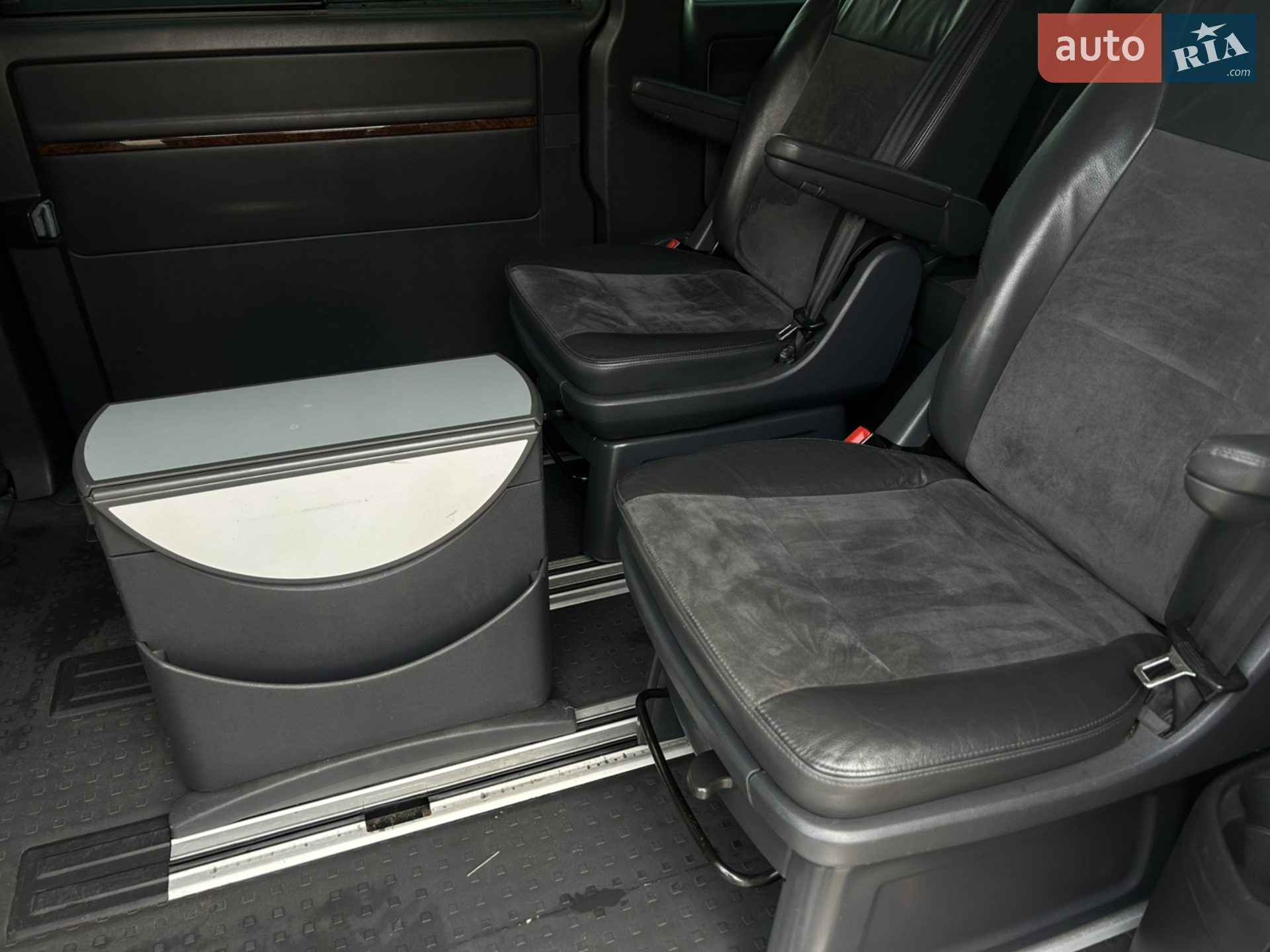 2011 Volkswagen Multivan - мініатюра 21