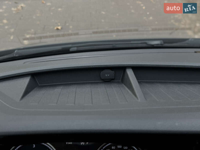 Мінівен Volkswagen Multivan 2020 в Києві фото 49 Мінівен Volkswagen Multivan 2020 в Києві