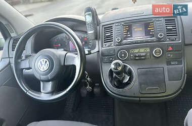 Минивэн Volkswagen Multivan 2003 в Киеве