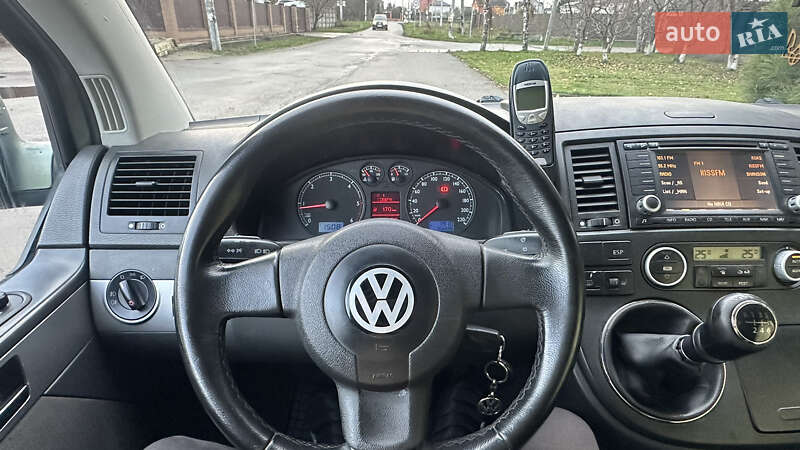 Минивэн Volkswagen Multivan 2003 в Киеве фото 16 Минивэн Volkswagen Multivan 2003 в Киеве
