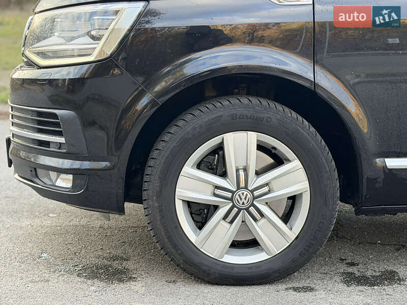 Мінівен Volkswagen Multivan 2015 в Дніпрі