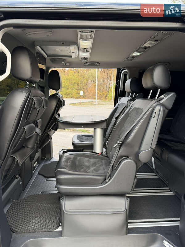 Мінівен Volkswagen Multivan 2015 в Дніпрі