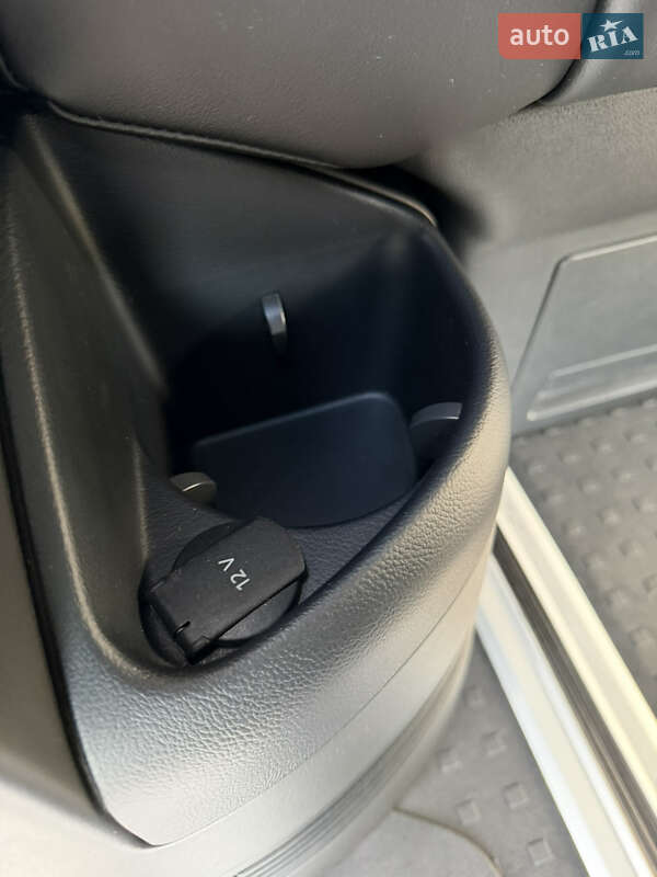 Мінівен Volkswagen Multivan 2015 в Дніпрі