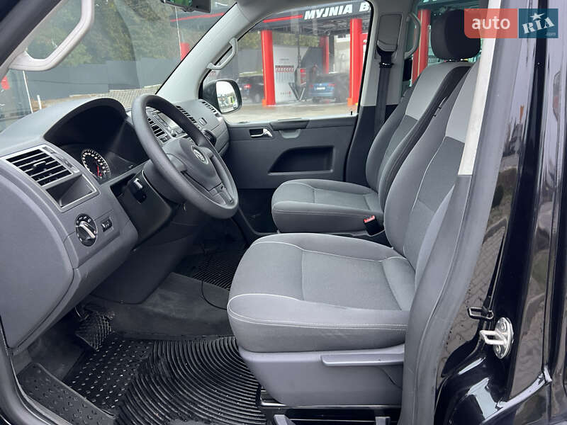 Минивэн Volkswagen Multivan 2013 в Дрогобыче