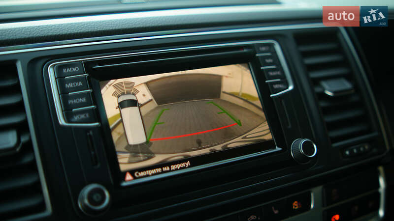 Мінівен Volkswagen Multivan 2016 в Львові