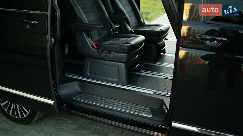 Мінівен Volkswagen Multivan 2016 в Львові