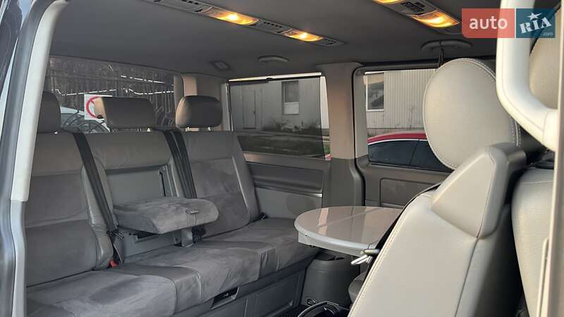 Минивэн Volkswagen Multivan 2006 в Николаеве