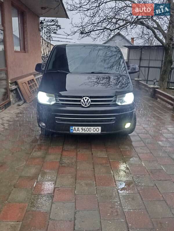 Мінівен Volkswagen Multivan 2010 в Ужгороді фото 2 Мінівен Volkswagen Multivan 2010 в Ужгороді