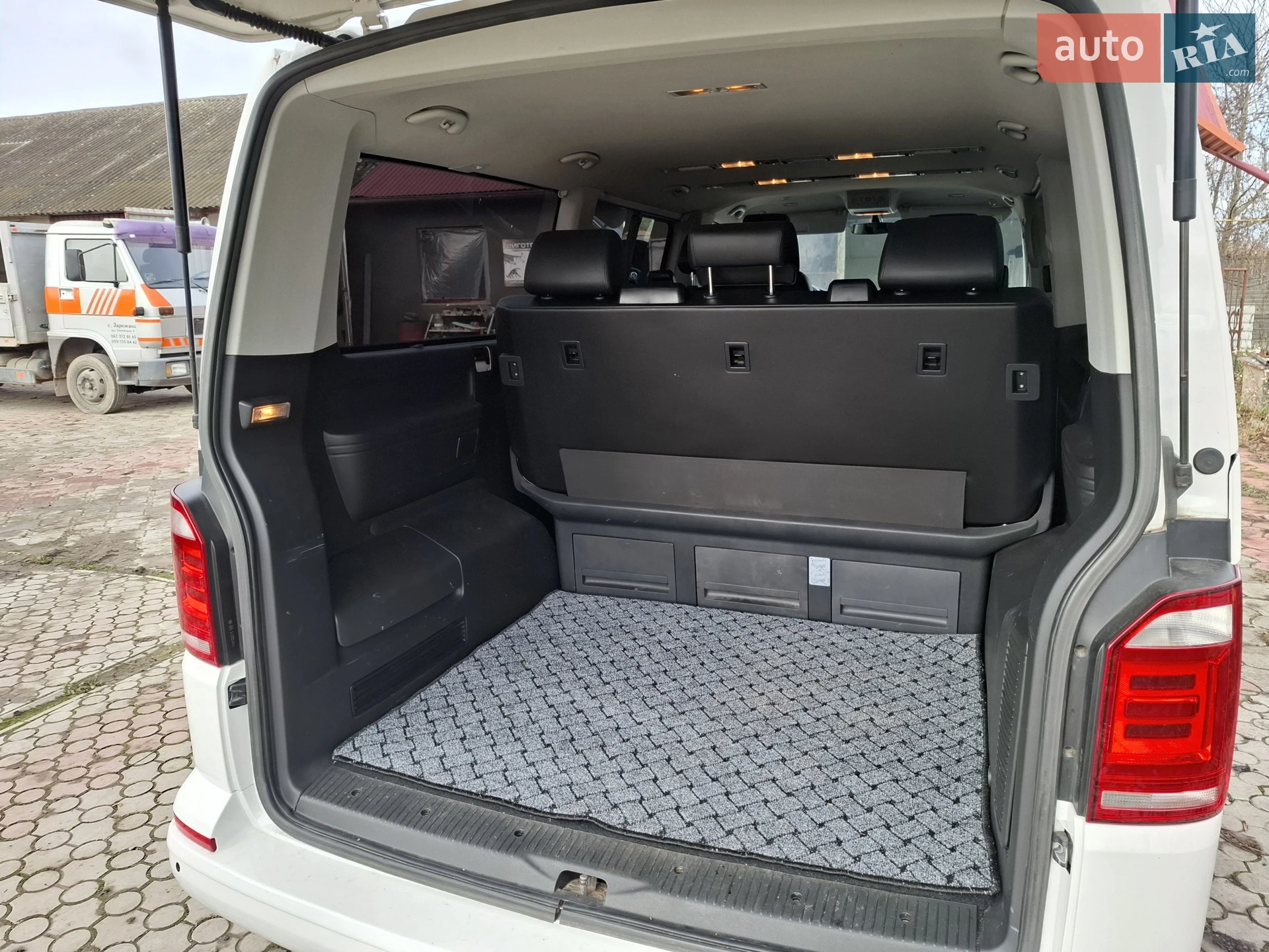 2017 Volkswagen Multivan - мініатюра 7