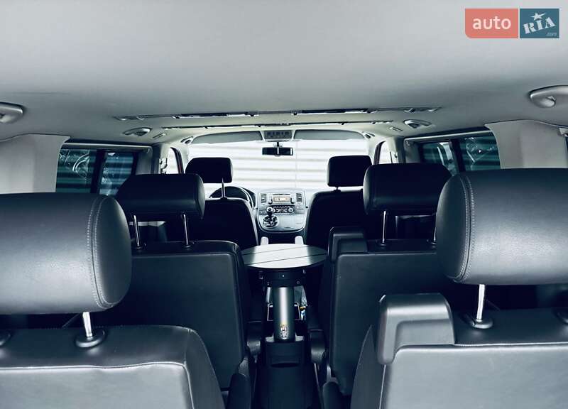 Минивэн Volkswagen Multivan 2012 в Днепре