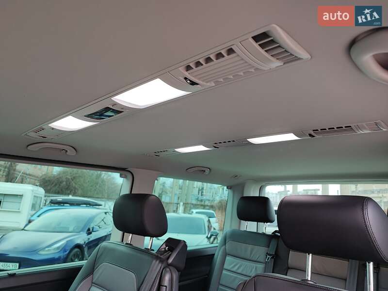 Минивэн Volkswagen Multivan 2022 в Черновцах