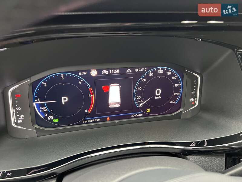 Минивэн Volkswagen Multivan 2022 в Киеве