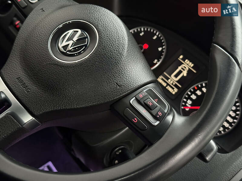 Минивэн Volkswagen Multivan 2012 в Киеве