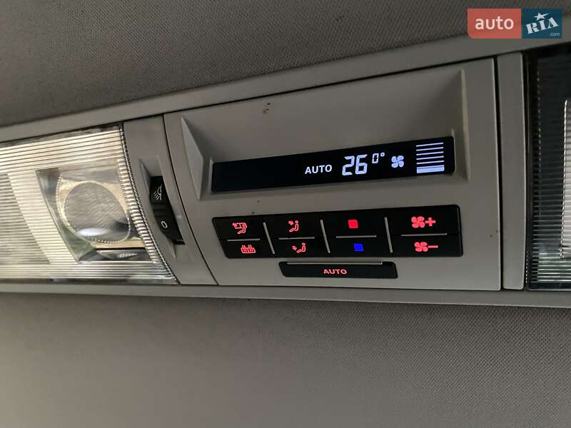 Мінівен Volkswagen Multivan 2013 в Охтирці фото 34 Мінівен Volkswagen Multivan 2013 в Охтирці