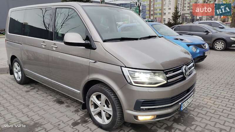 Минивэн Volkswagen Multivan 2016 в Киеве