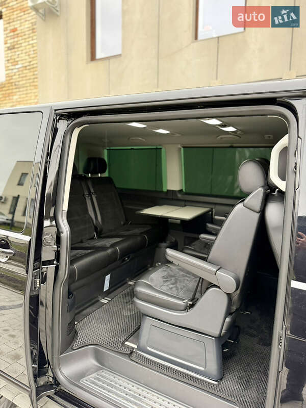 Минивэн Volkswagen Multivan 2018 в Луцке