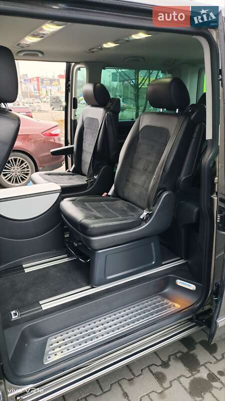 Минивэн Volkswagen Multivan 2016 в Киеве
