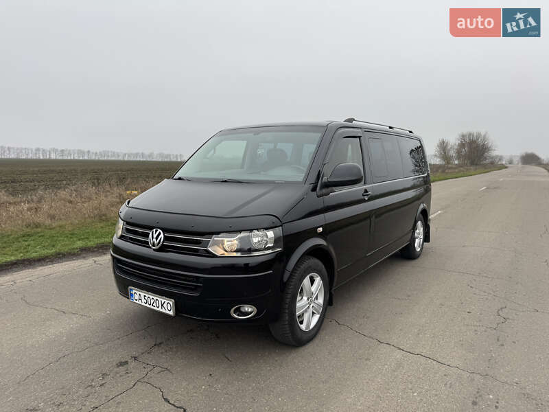 Минивэн Volkswagen Multivan 2013 в Каменке