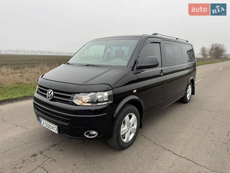Минивэн Volkswagen Multivan 2013 в Каменке
