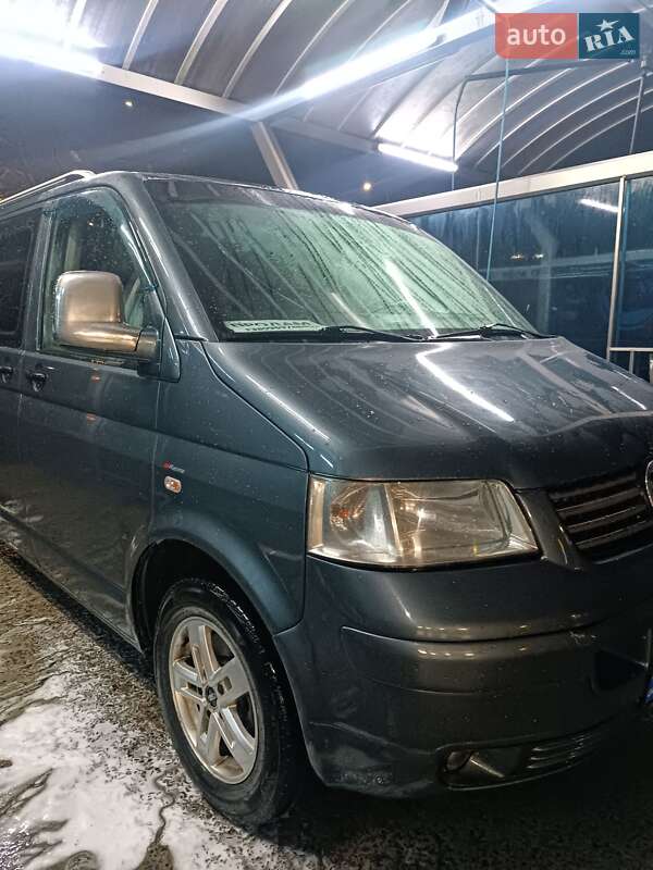 Минивэн Volkswagen Multivan 2008 в Ровно