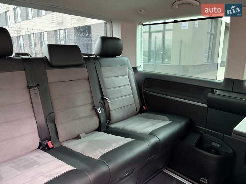 Минивэн Volkswagen Multivan 2022 в Киеве