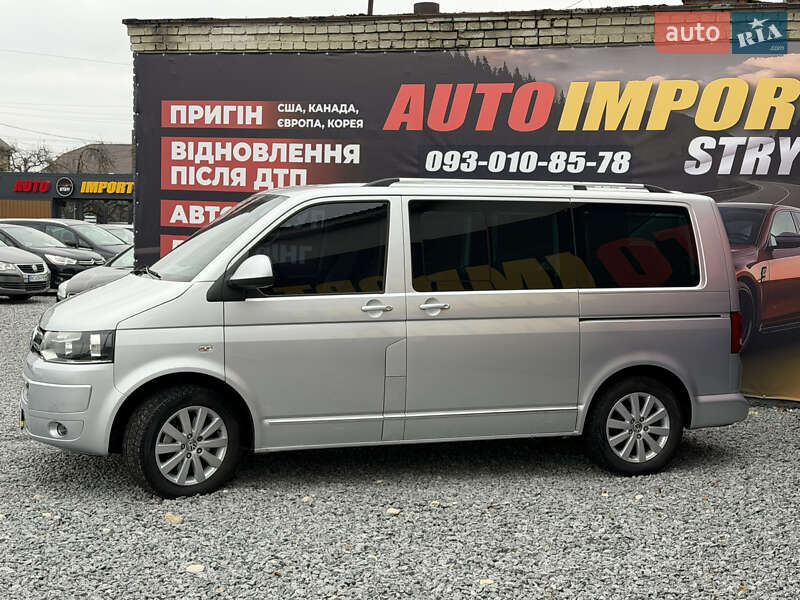 Минивэн Volkswagen Multivan 2011 в Стрые