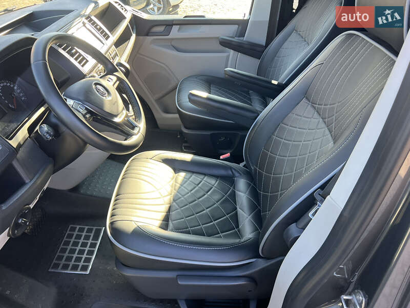 Минивэн Volkswagen Multivan 2018 в Черновцах