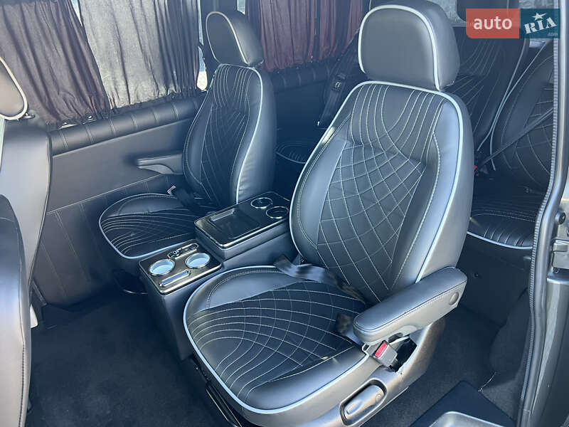 Минивэн Volkswagen Multivan 2018 в Черновцах