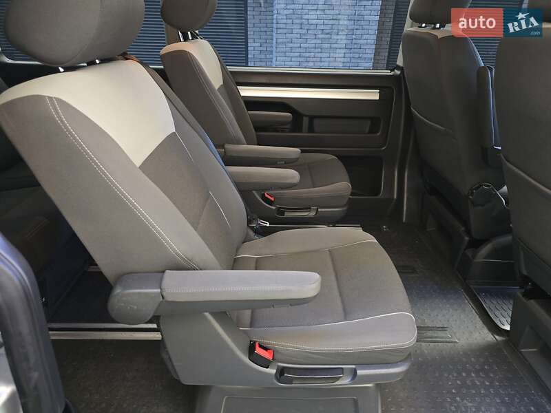 Минивэн Volkswagen Multivan 2013 в Хмельницком