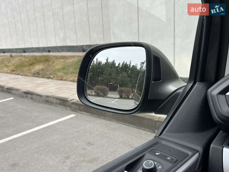 Минивэн Volkswagen Multivan 2020 в Киеве фото 49 Минивэн Volkswagen Multivan 2020 в Киеве