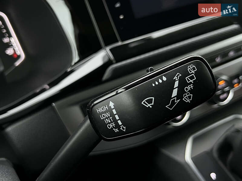 Минивэн Volkswagen Multivan 2020 в Киеве фото 65 Минивэн Volkswagen Multivan 2020 в Киеве
