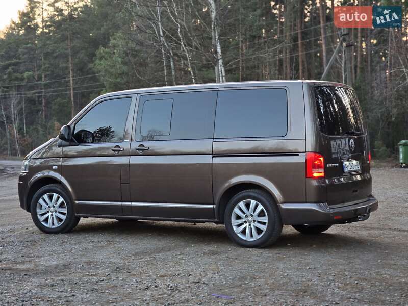 Мінівен Volkswagen Multivan 2012 в Малині
