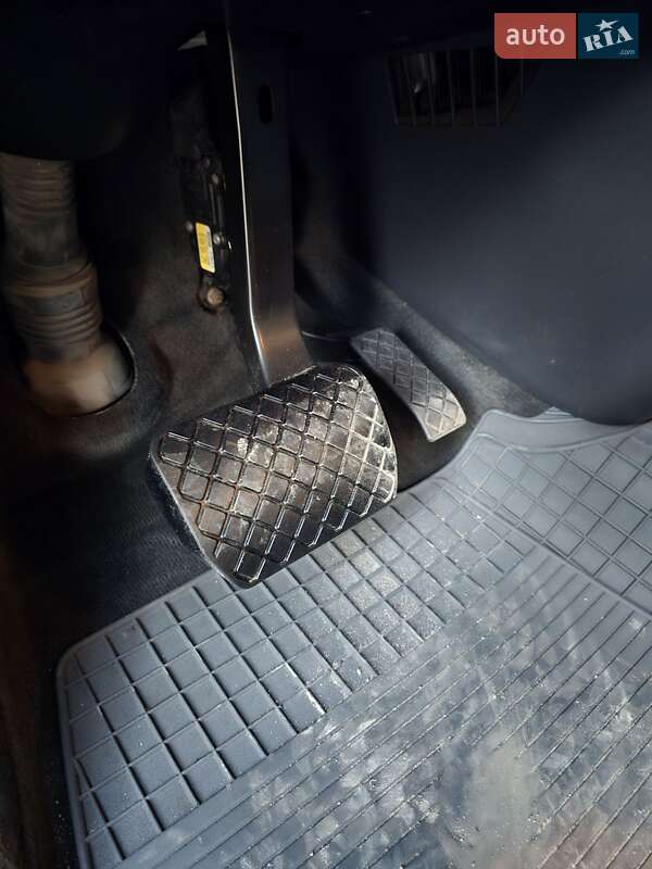 Мінівен Volkswagen Multivan 2012 в Малині