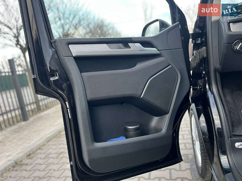 Минивэн Volkswagen Multivan 2017 в Луцке фото 28 Минивэн Volkswagen Multivan 2017 в Луцке