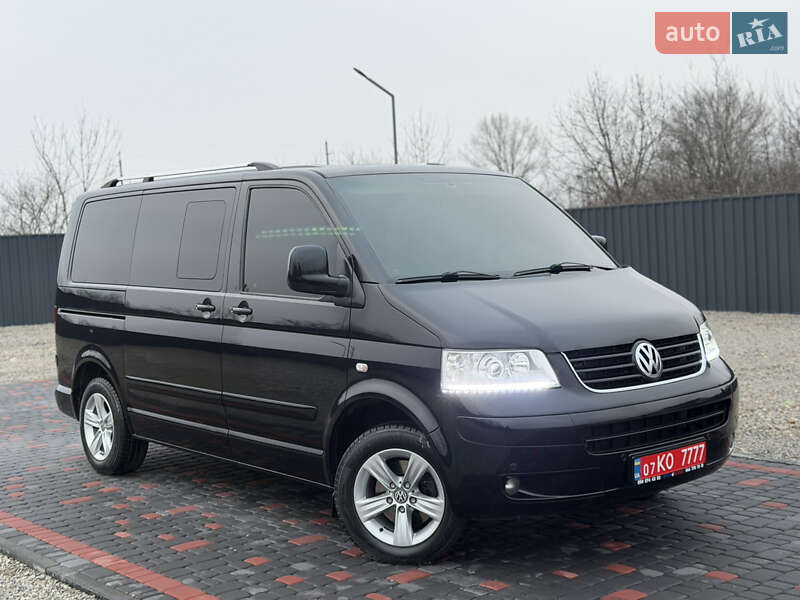 Минивэн Volkswagen Multivan 2009 в Берегово