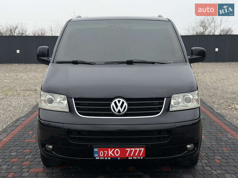 Минивэн Volkswagen Multivan 2009 в Берегово