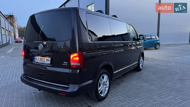 Минивэн Volkswagen Multivan 2010 в Киеве