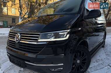 Минивэн Volkswagen Multivan 2022 в Киеве