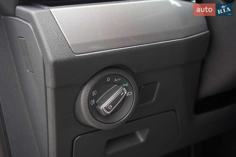 Мінівен Volkswagen Multivan 2020 в Житомирі