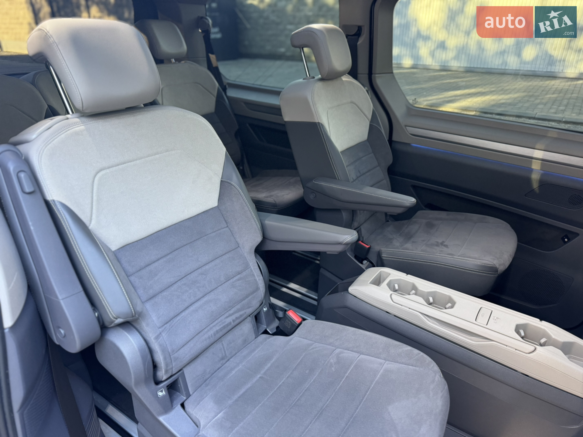 2022 Volkswagen Multivan - мініатюра 30