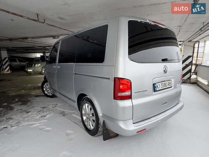 Мінівен Volkswagen Multivan 2011 в Києві
