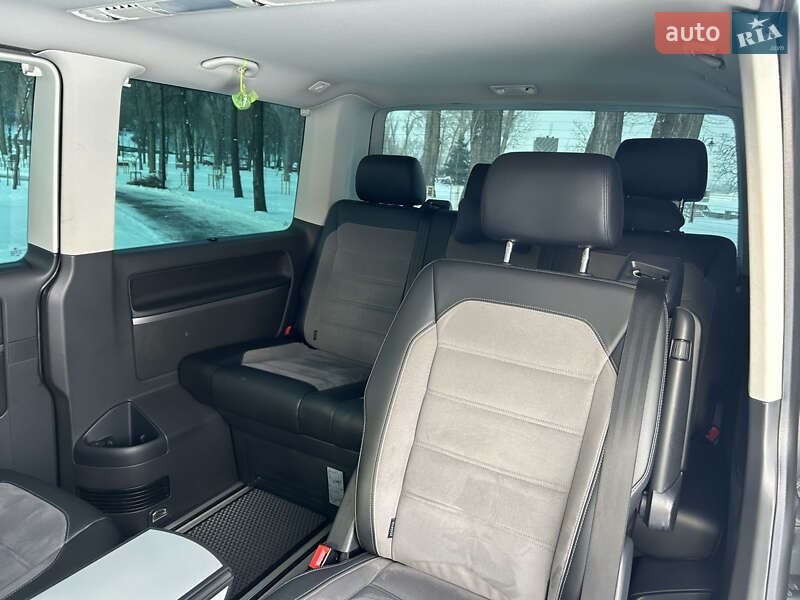 Минивэн Volkswagen Multivan 2020 в Киеве