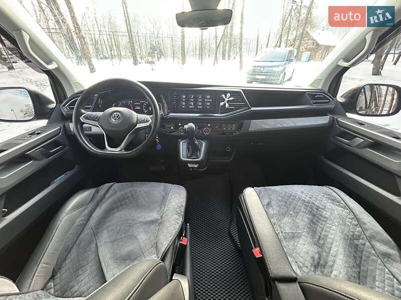 Минивэн Volkswagen Multivan 2020 в Киеве