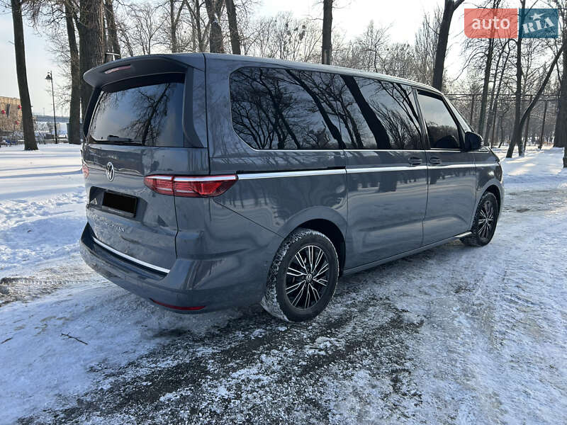 Минивэн Volkswagen Multivan 2023 в Киеве