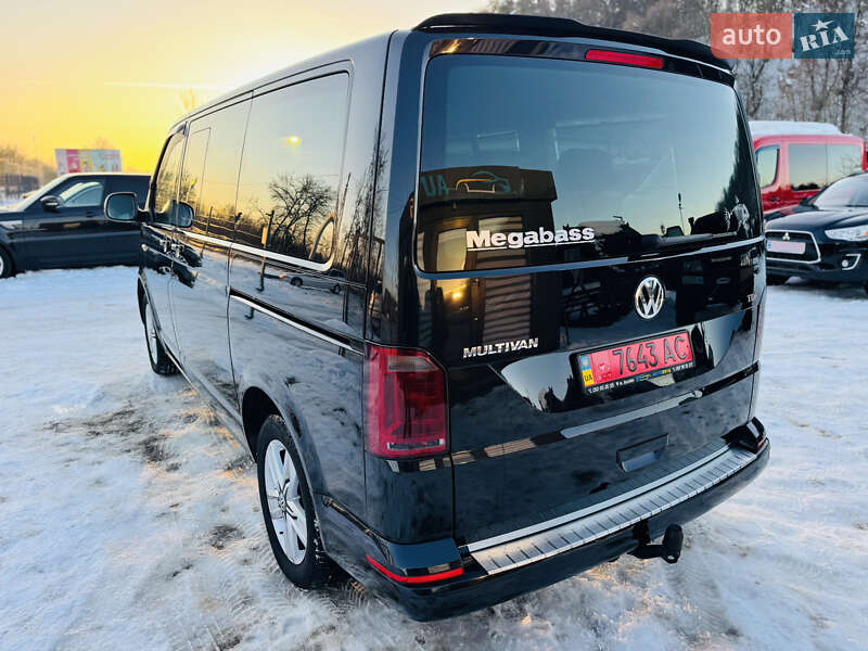 Минивэн Volkswagen Multivan 2018 в Иршаве
