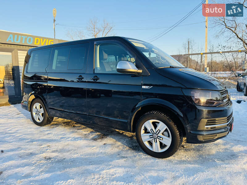 Минивэн Volkswagen Multivan 2018 в Иршаве