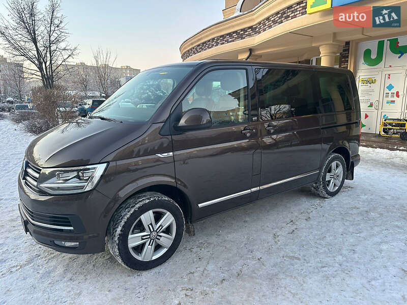 Минивэн Volkswagen Multivan 2017 в Киеве