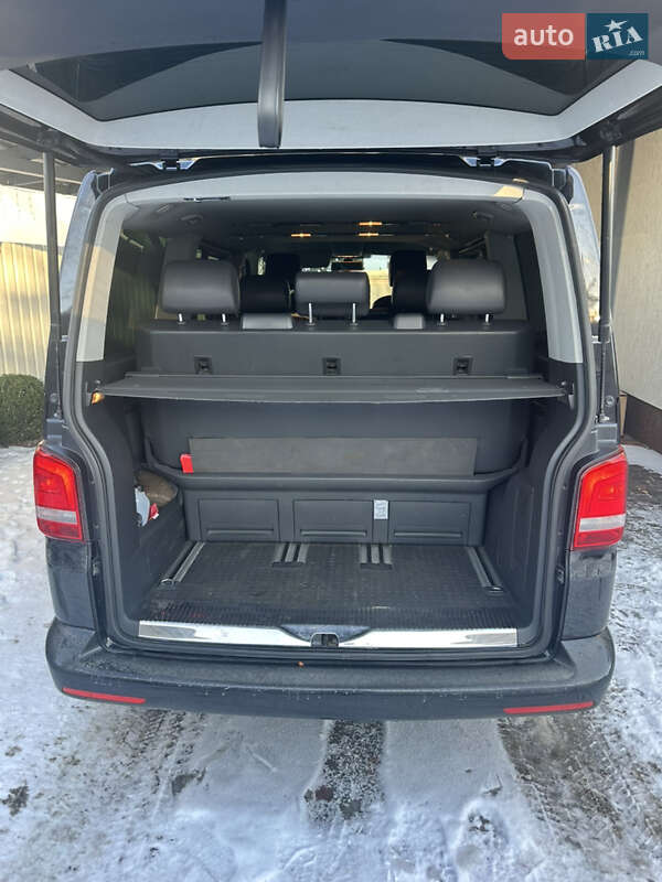 Минивэн Volkswagen Multivan 2015 в Киеве